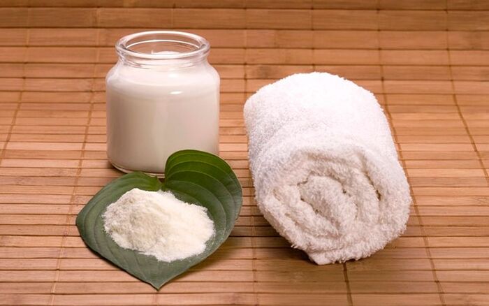 جوش شیرین و یک حوله برای کمپرس برای بزرگ کردن آلت تناسلی